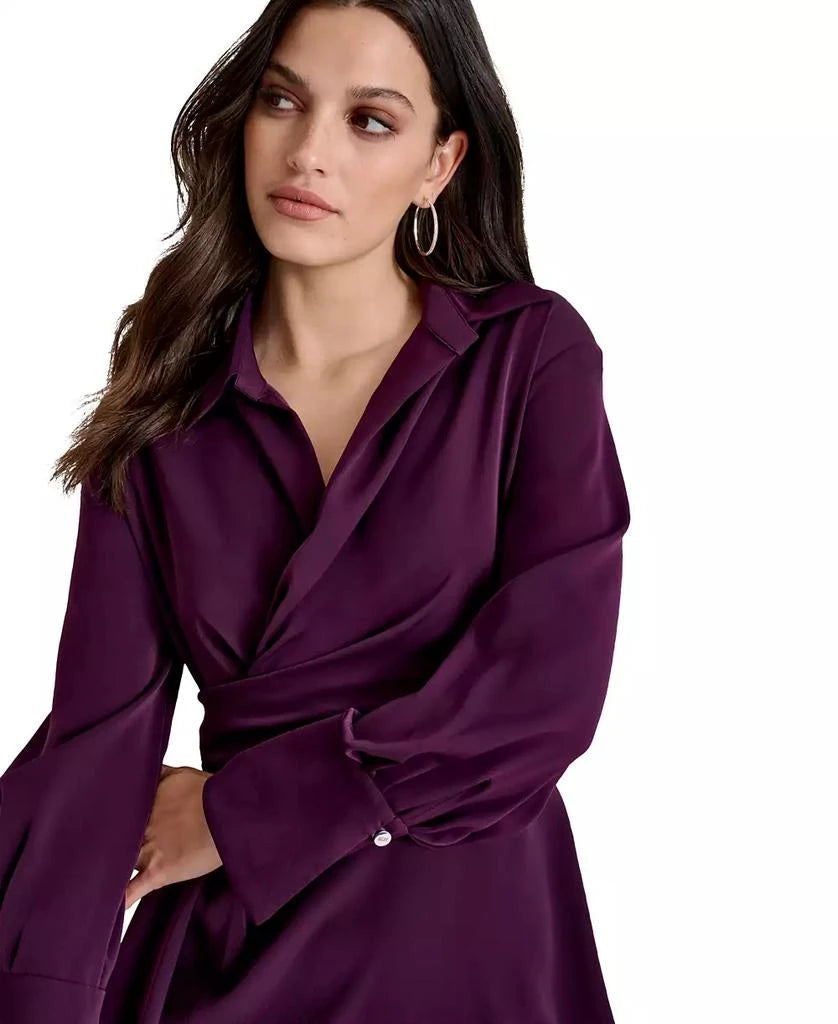 DKNY Vestido Mini Faux-Wrap con Cuello Solapa — Color Raisin
